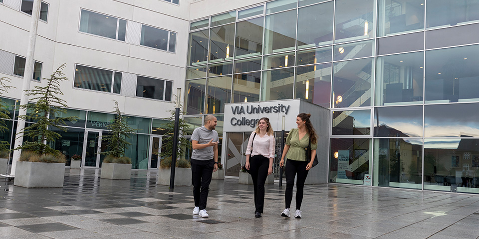 VIA University College køber Tradiums bygning i Paderup